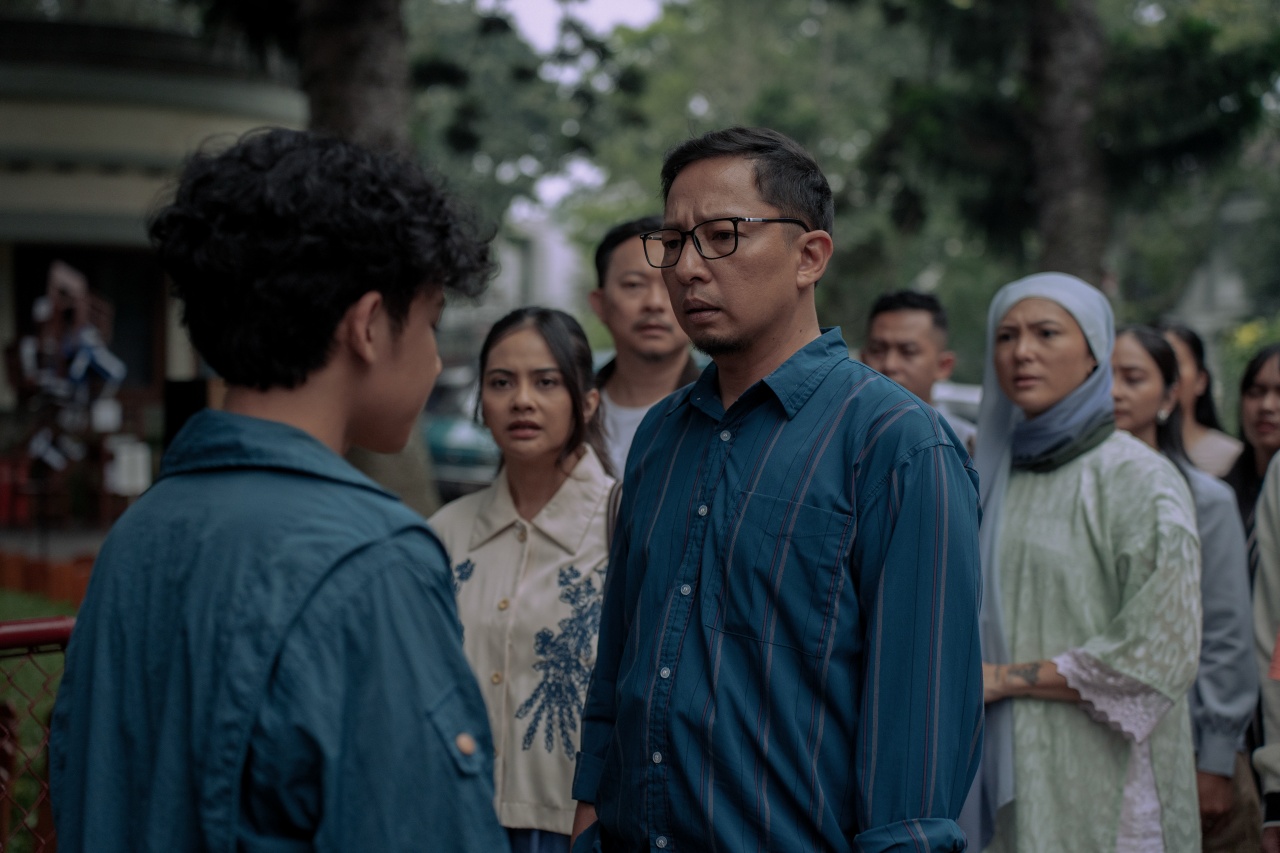 Hubungan Pelik Ayah-Anak Tersaji dalam Film Baru Aku Sebelum Aku